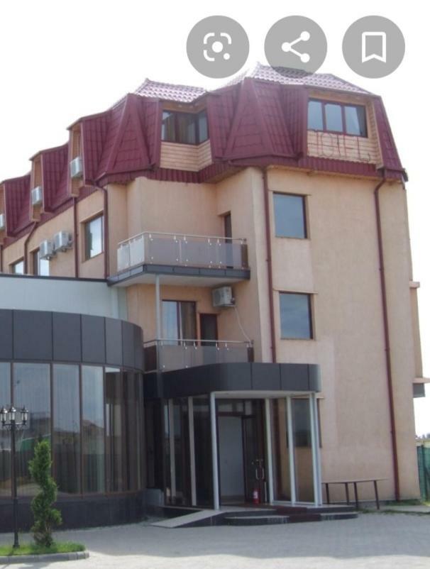 Plaisir Hotel Ploieşti Exterior foto